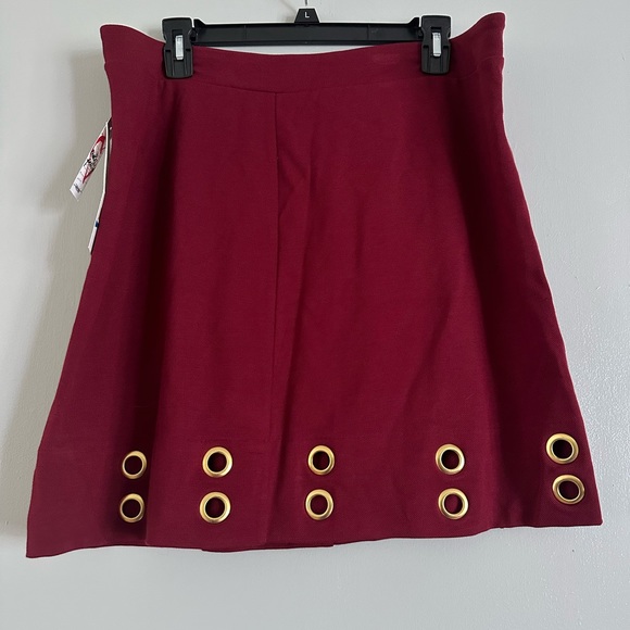 NWT Kenzie wine grommet skirt with side zipper. SIZE XL - Picture 14 of 14